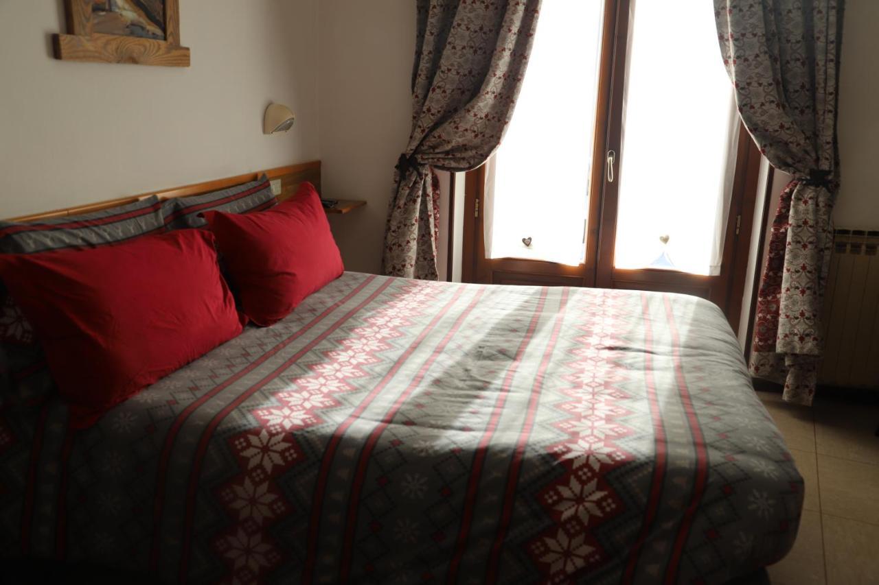 Hotel Bucaneve Pré-Saint-Didier المظهر الخارجي الصورة