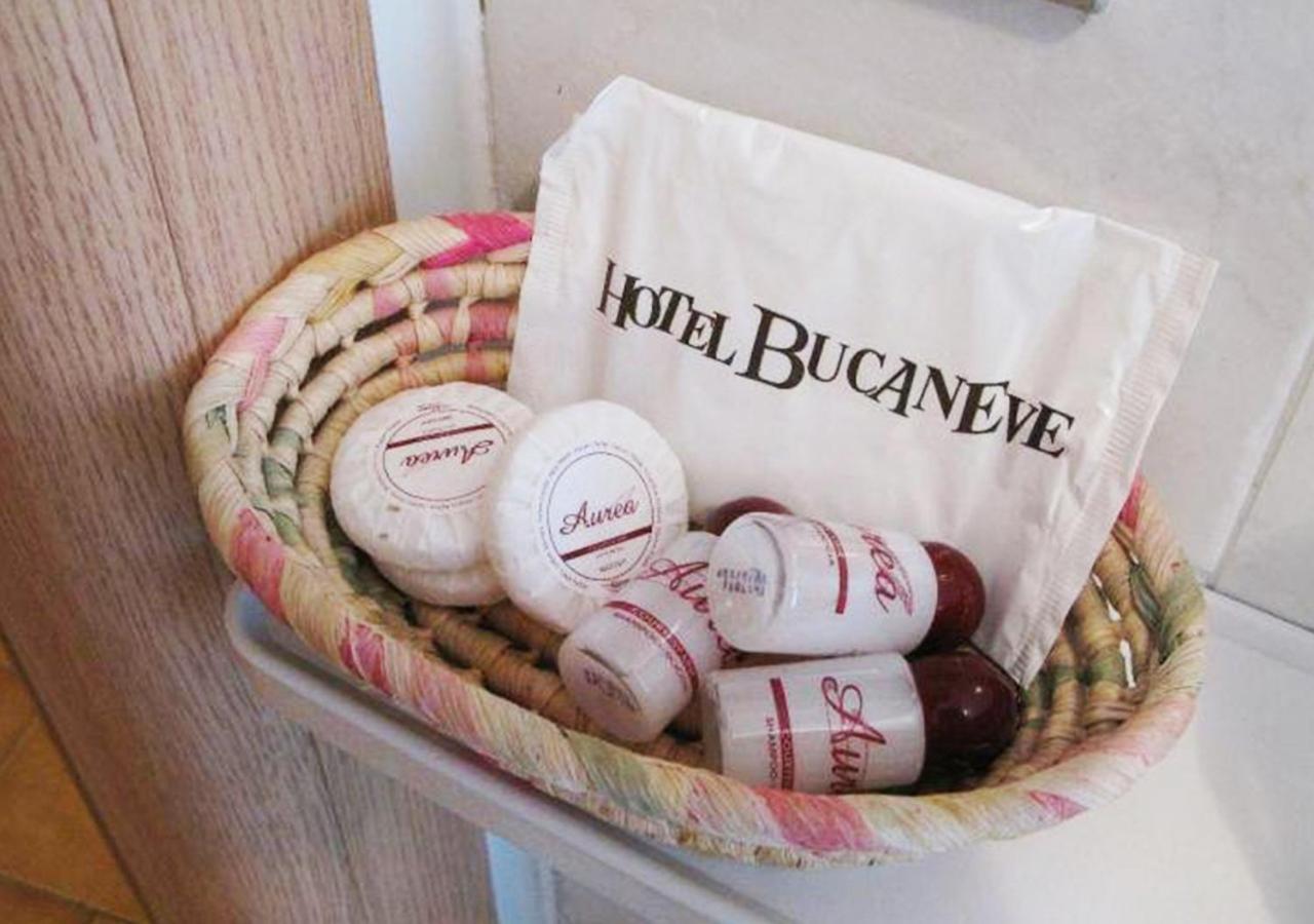 Hotel Bucaneve Pré-Saint-Didier المظهر الخارجي الصورة