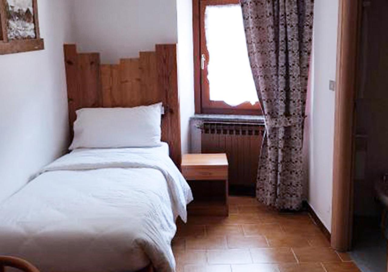 Hotel Bucaneve Pré-Saint-Didier المظهر الخارجي الصورة