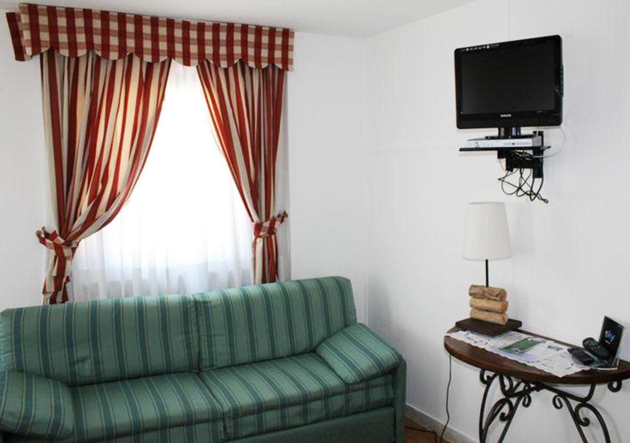 Hotel Bucaneve Pré-Saint-Didier المظهر الخارجي الصورة